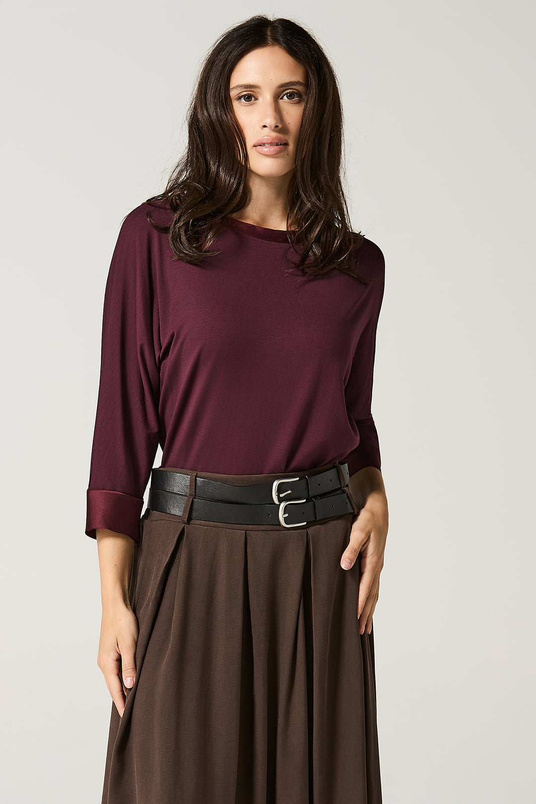 Maglia con bordi in satin