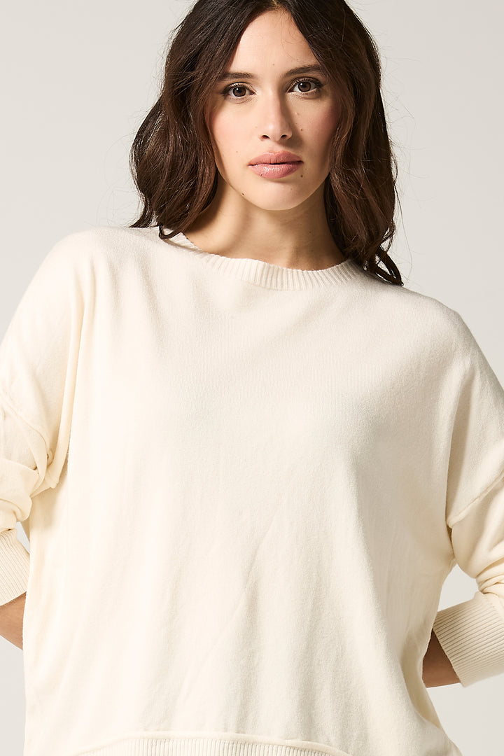 Maglia girocollo con bordino in rilievo