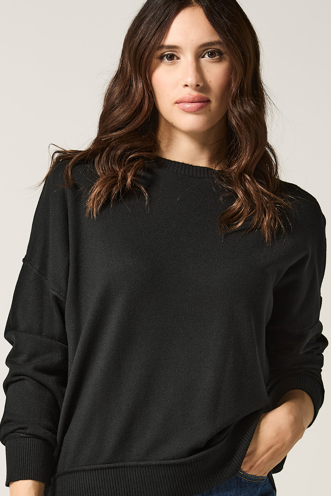 Maglia girocollo con bordino in rilievo