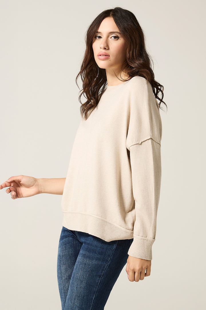 Maglia girocollo con bordino in rilievo