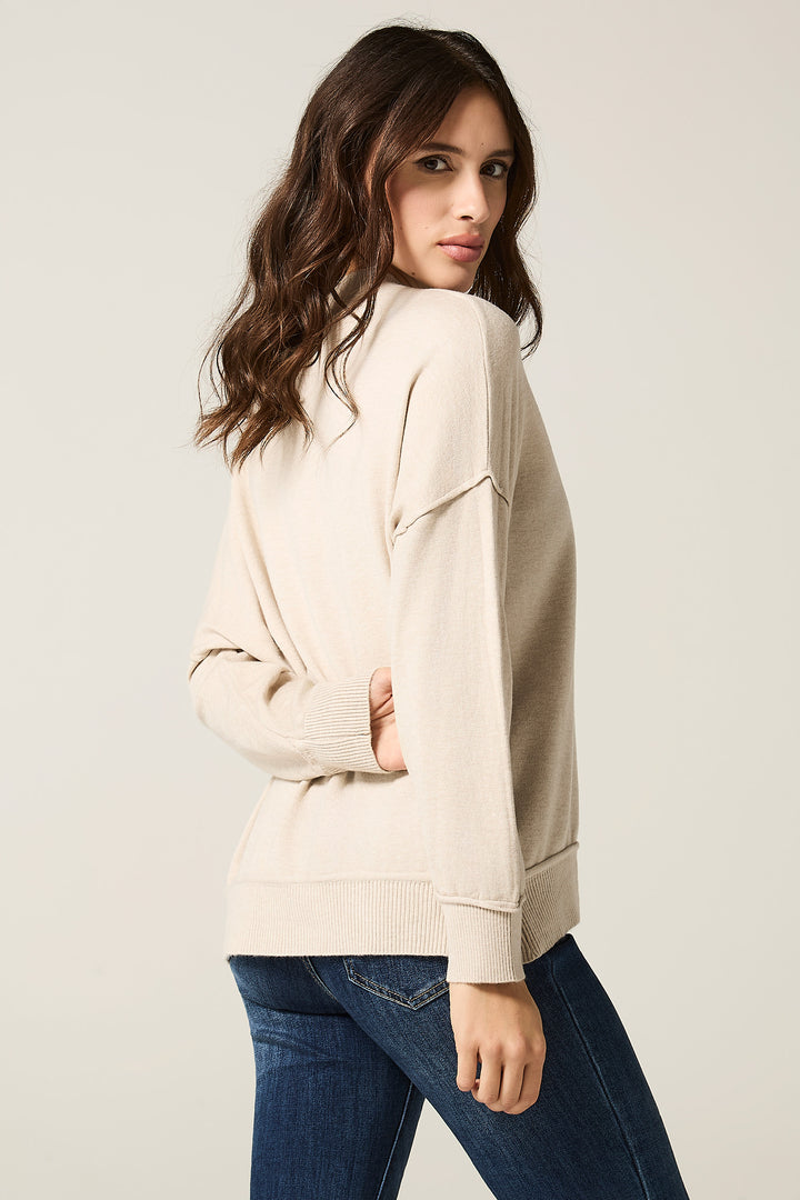 Maglia girocollo con bordino in rilievo