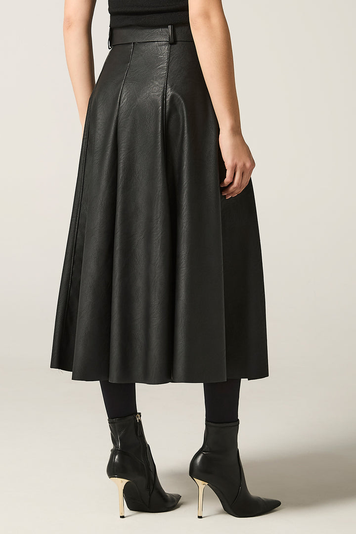 Gonna in ecopelle con cinta
