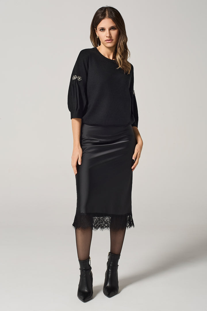 Gonna in satin con bordo in pizzo