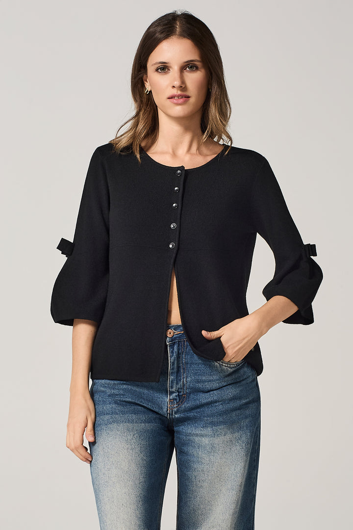 Cardigan con manica a campana e fiocco