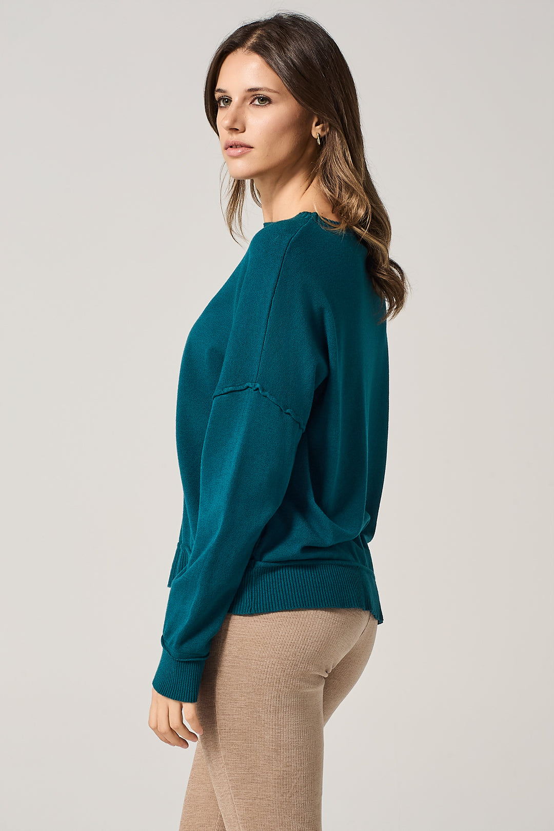 Maglia girocollo con bordino in rilievo