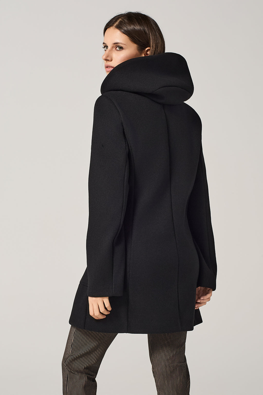 Cappotto midi in panno con cappuccio