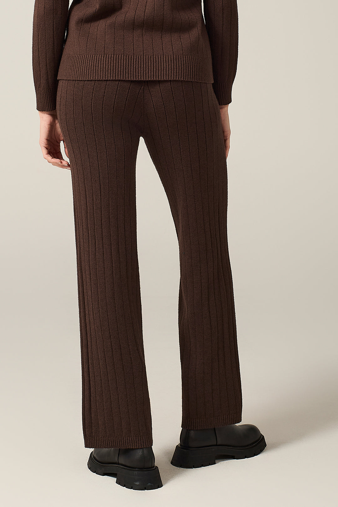 Pantalone jogger in maglieria a coste larghe