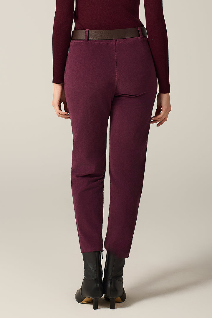 Pantalone chino in millerighe di velluto stretch