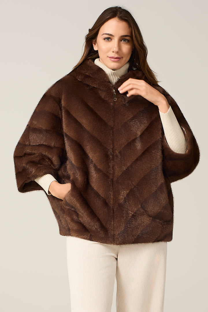 Giaccone con cappuccio in ecopelliccia