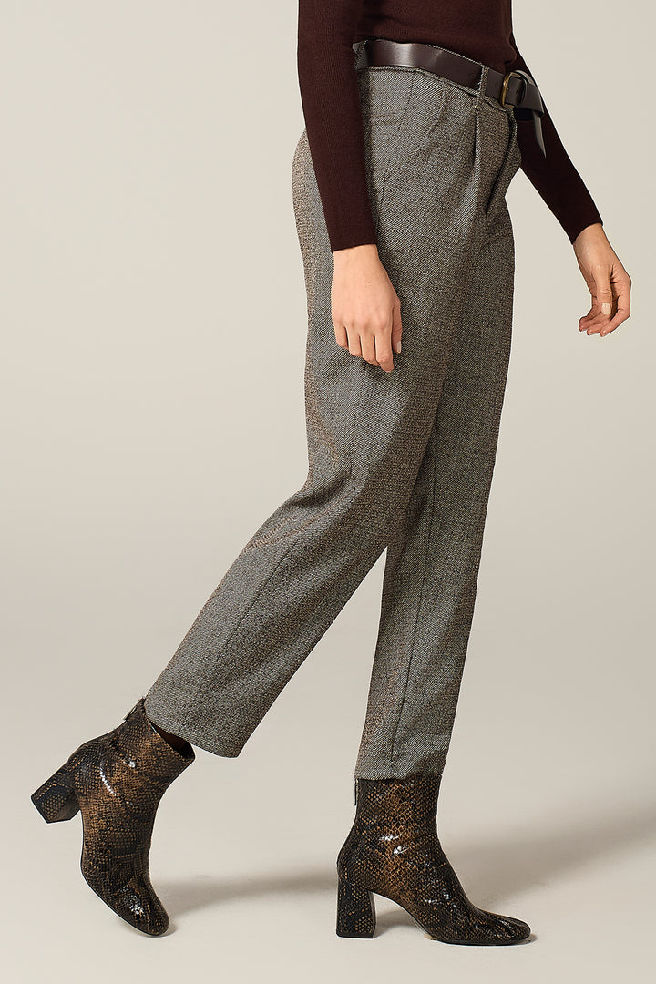 Pantalone chino in tessuto diagonale puntinato