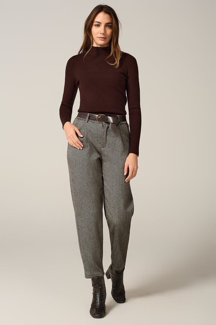 Pantalone chino in tessuto diagonale puntinato