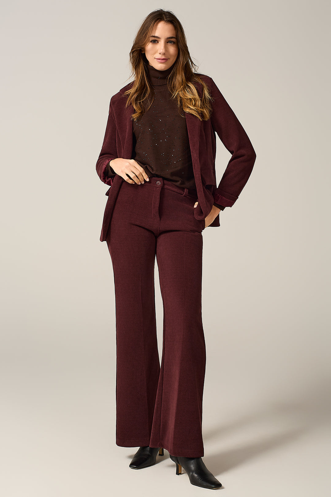 Pantalone chino in velluto millerighe stretch