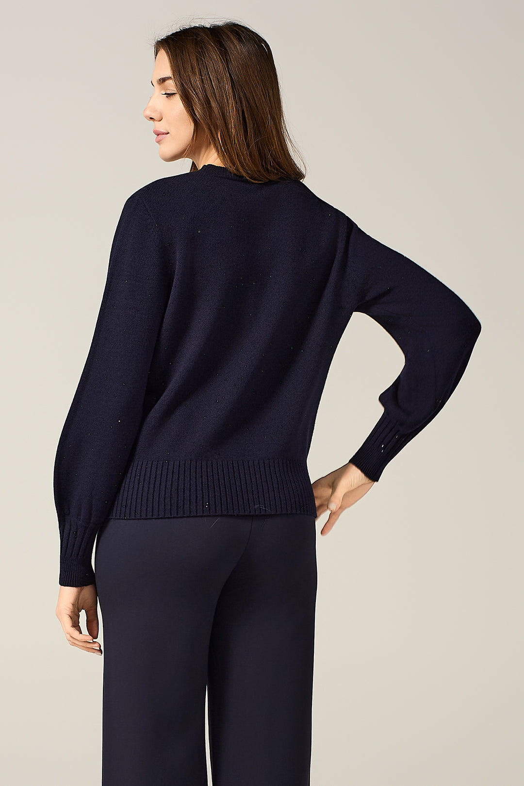 Maglia girocollo con micro paillettes