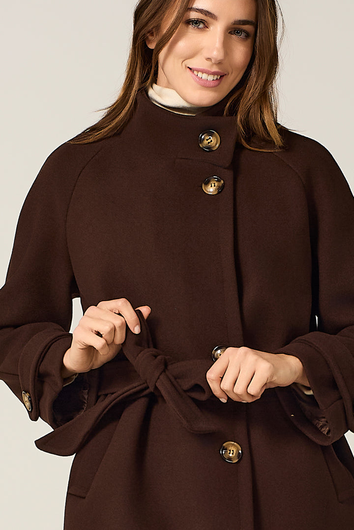 Cappotto collo in piedi con cinta
