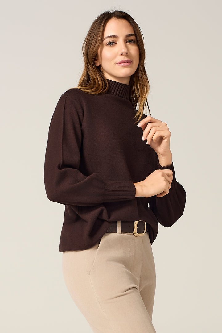 Maglia collo a lupetto fondo ampio