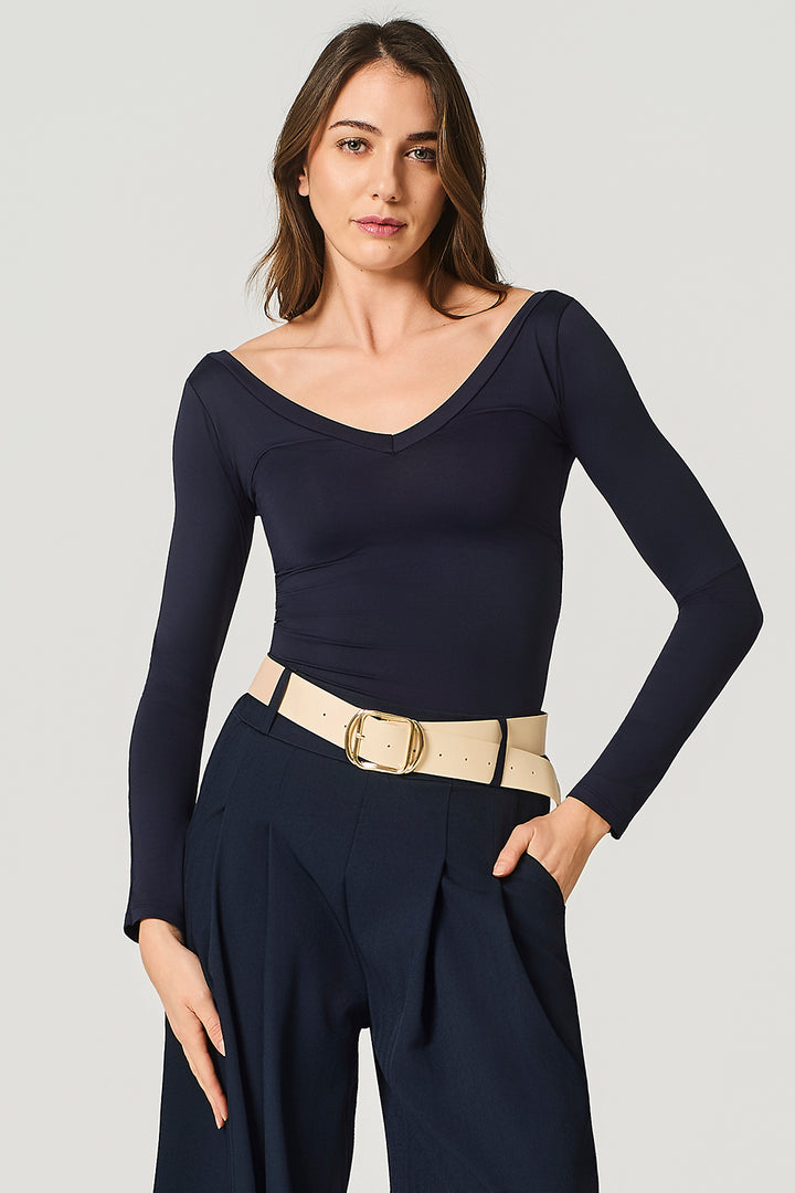 Maglia in lycra stretch scollo a V