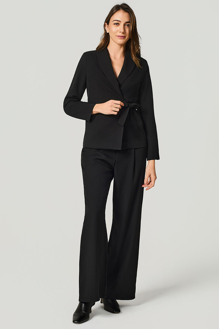 Blazer con chiusura a portafoglio con fiocco