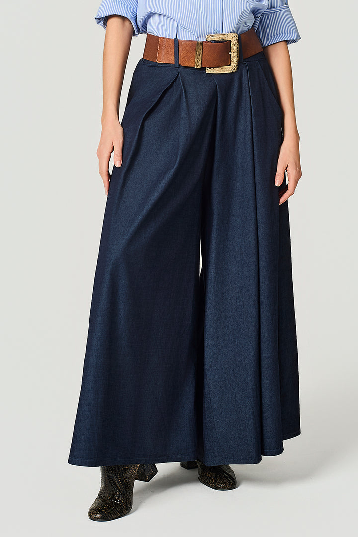 Jeans in chambrais a palazzo con cinta