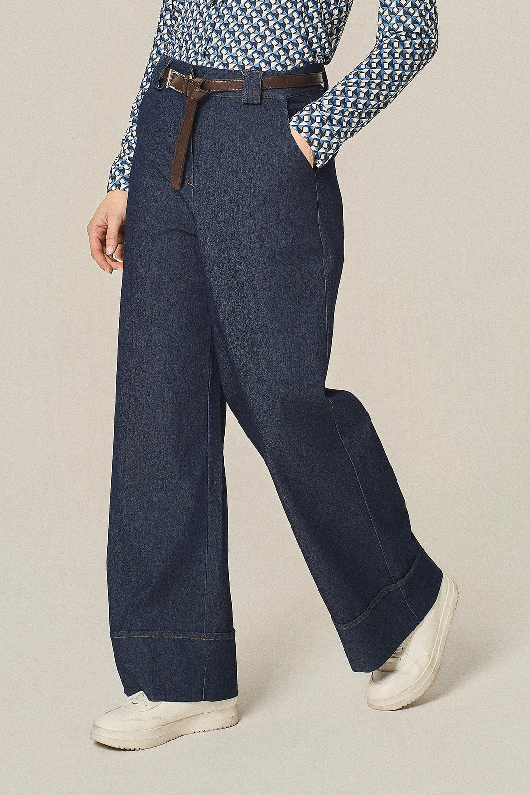 Jeans palazzo con risvolto