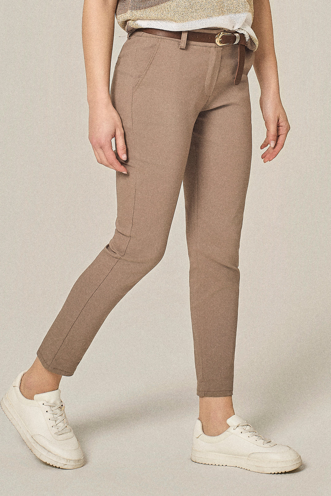 Pantalone chino in viscosa stretch