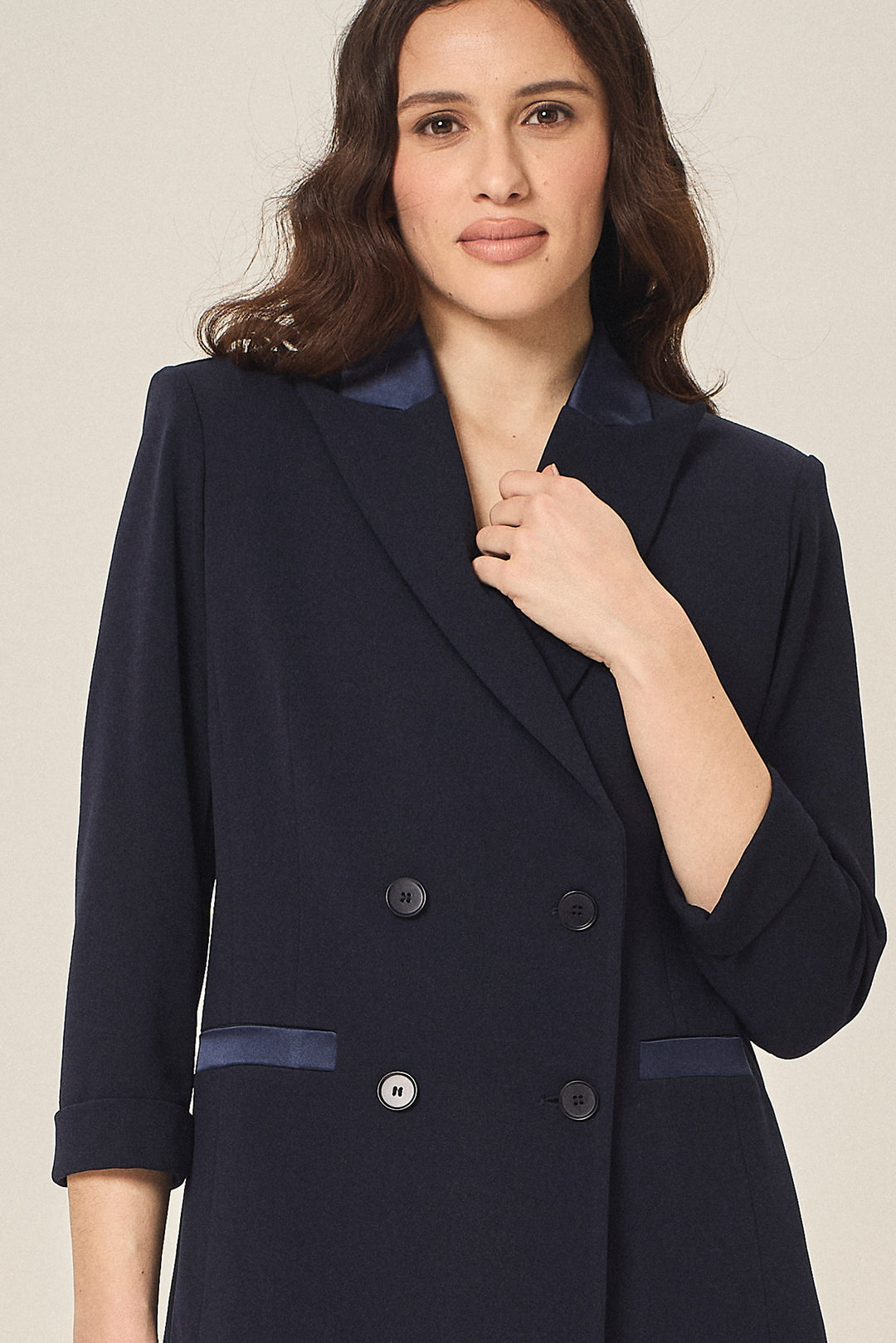 Blazer doppiopetto con dettagli in satin