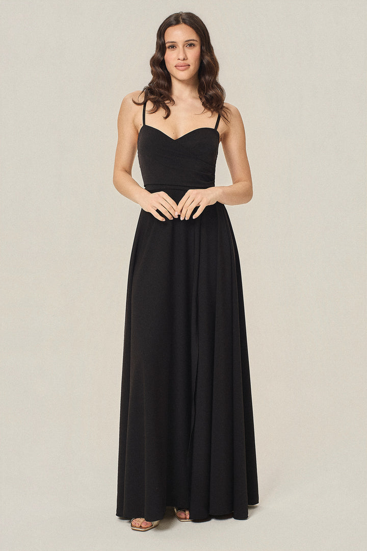 Abito corpetto incrociato e spacco laterale