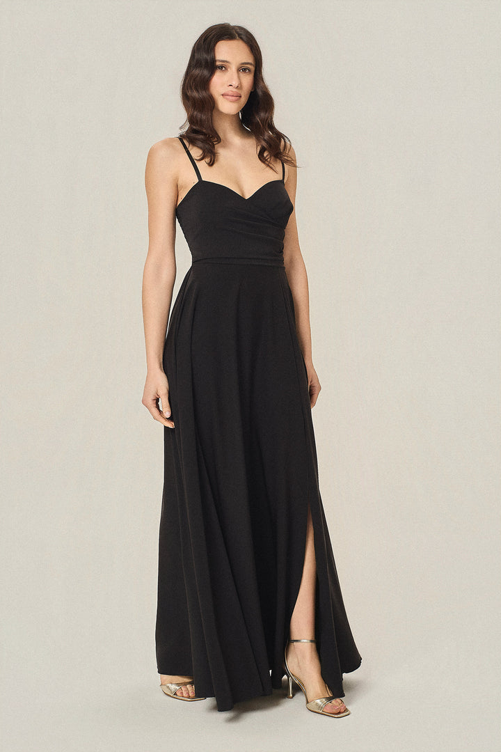 Abito corpetto incrociato e spacco laterale