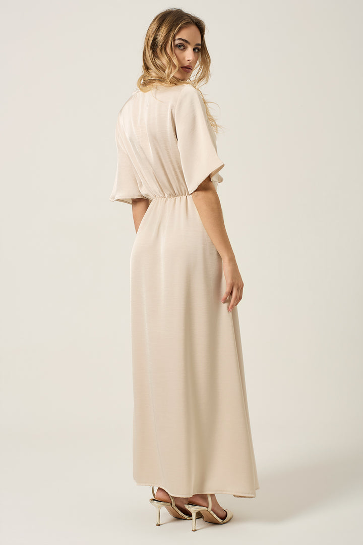 Abito lungo in satin con nodo davanti