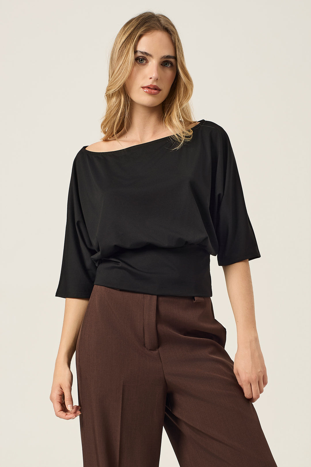 Maglia morbida con fascia al fondo