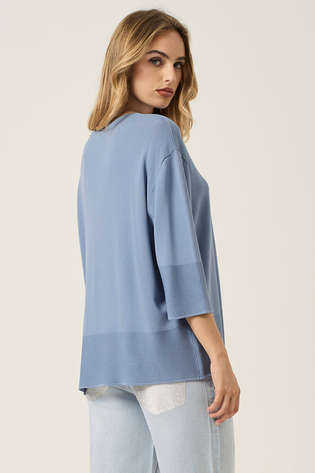 Maglia leggera con bordi