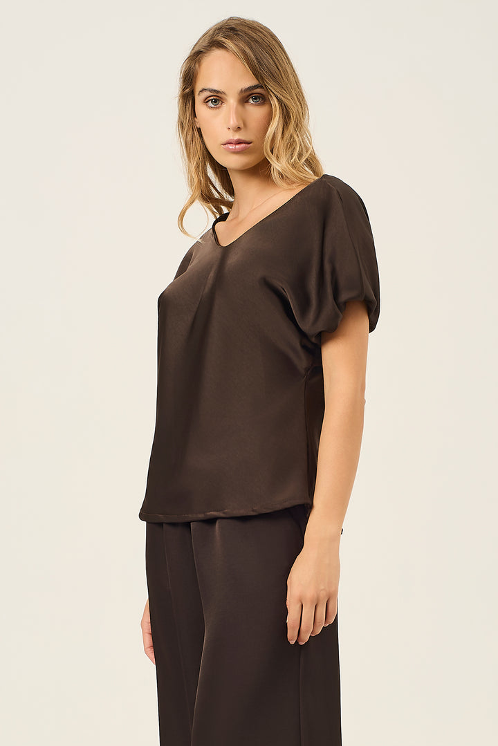 Blusa in satin maniche a sbuffo