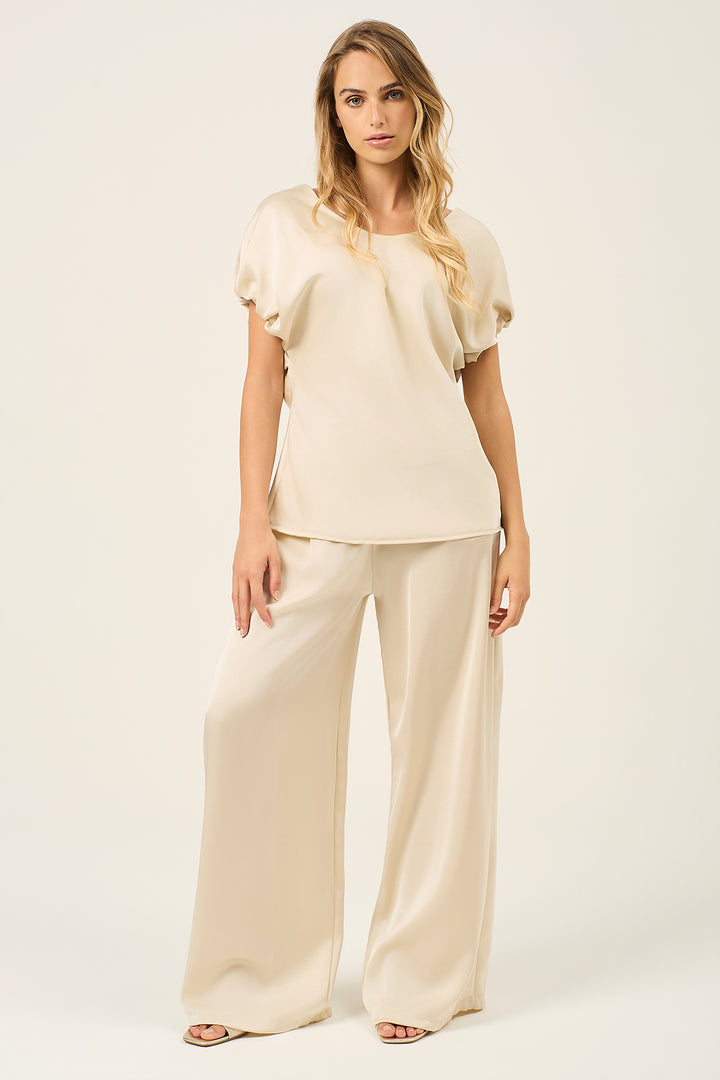 Blusa in satin maniche a sbuffo