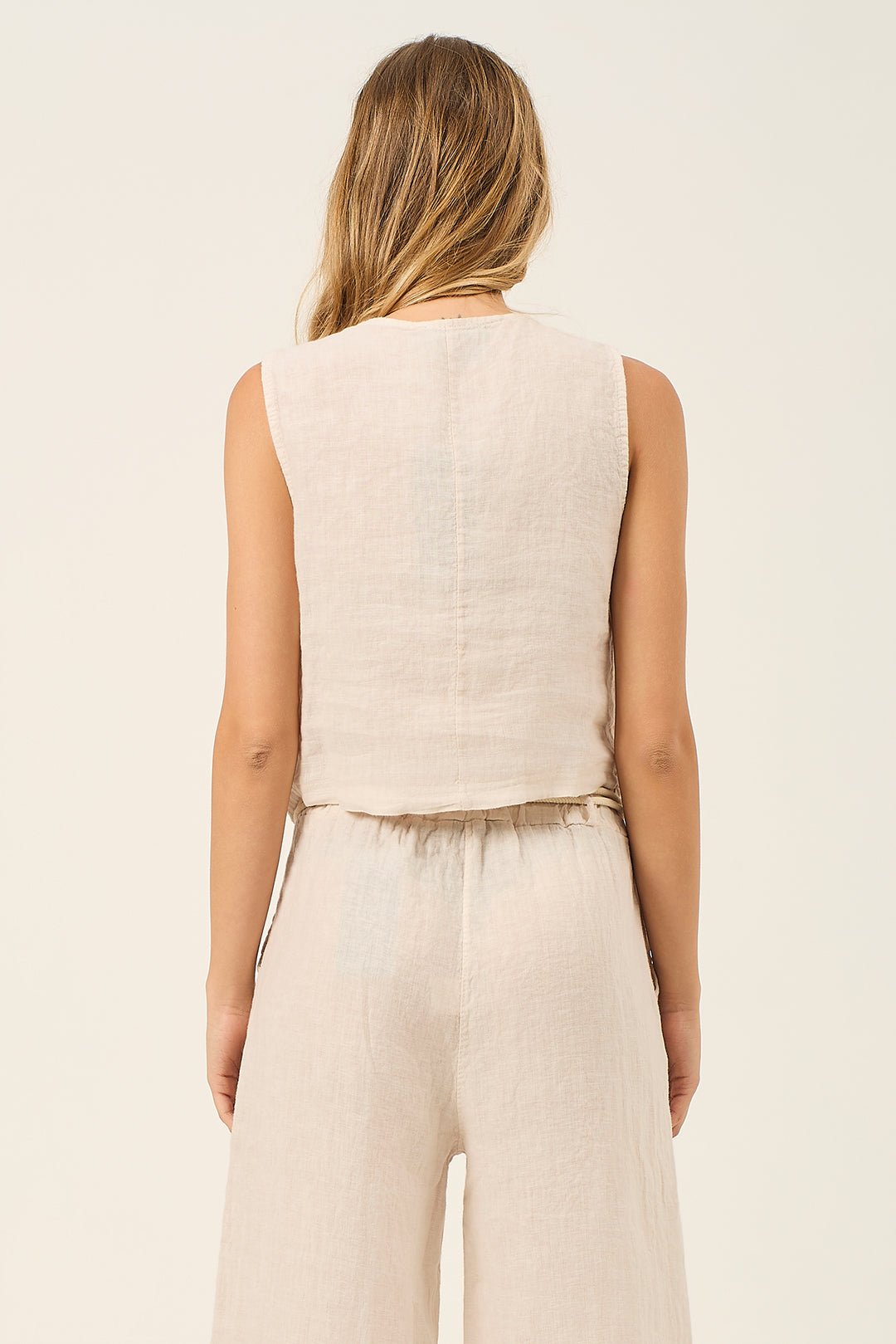 Gilet in lino tinto capo