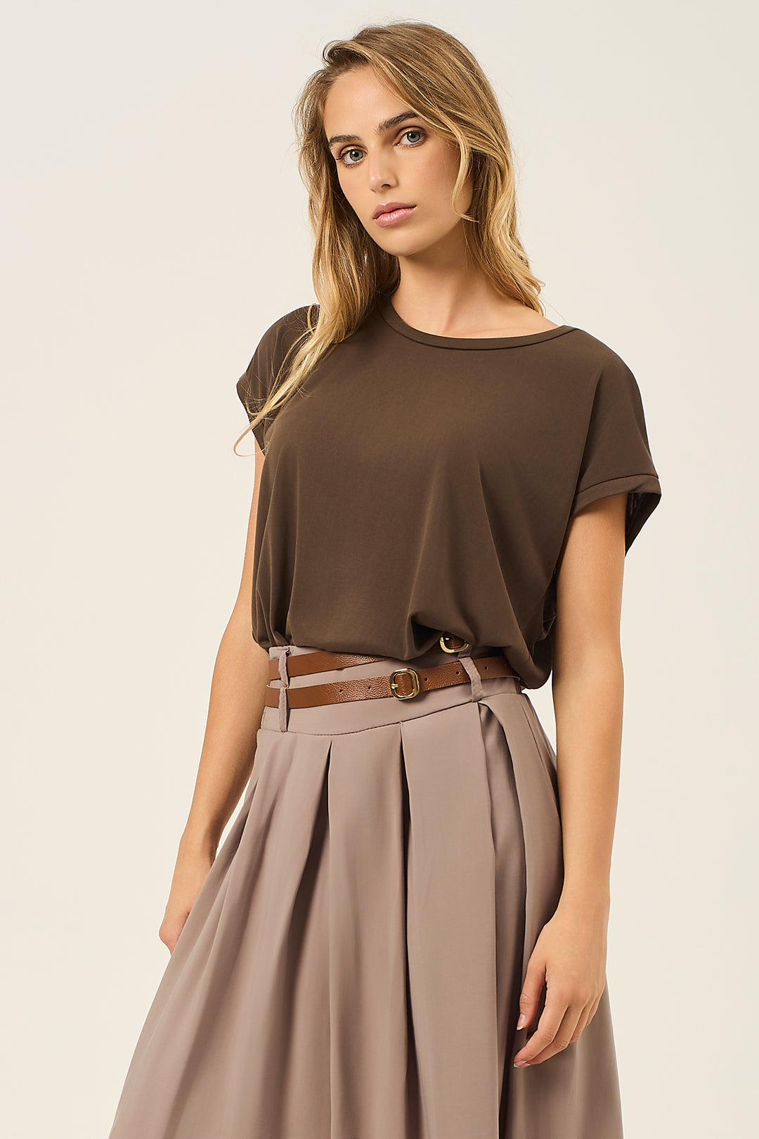 T-shirt girocollo in viscosa stretch