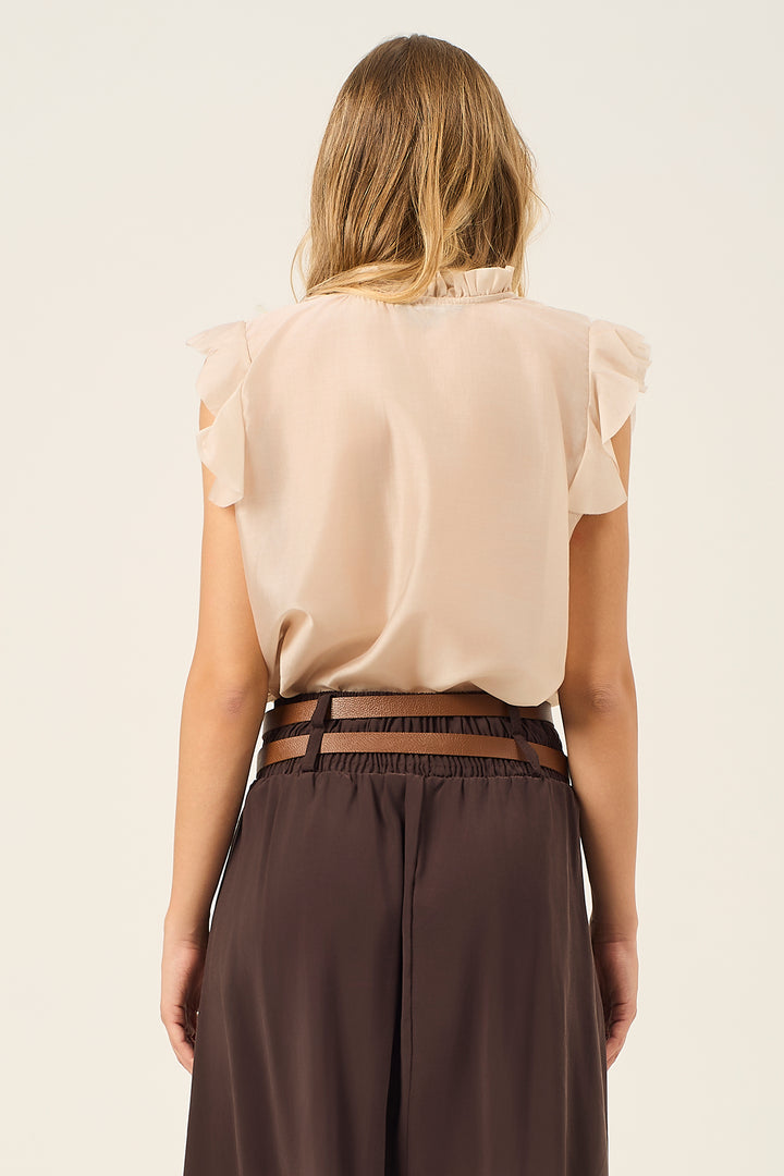 Camicia smanicata con volant