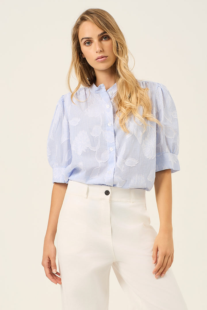 Camicia millerighe con ricamo floreale