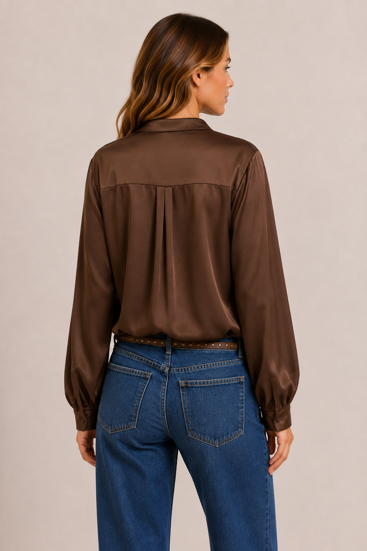 Blusa in satin scollo a V