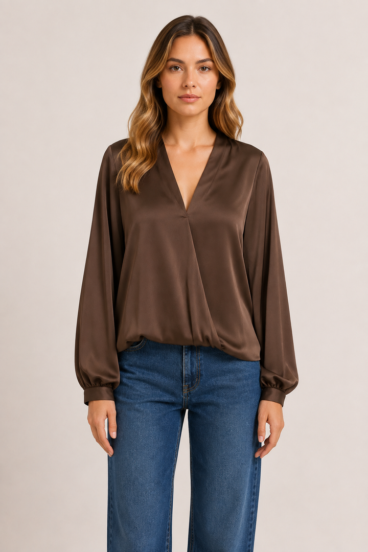 Blusa in satin scollo a V