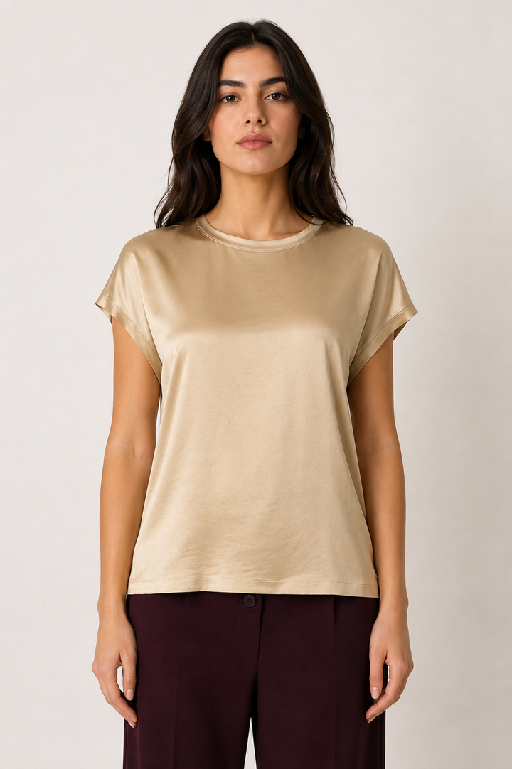 T-shirt in satin stretch