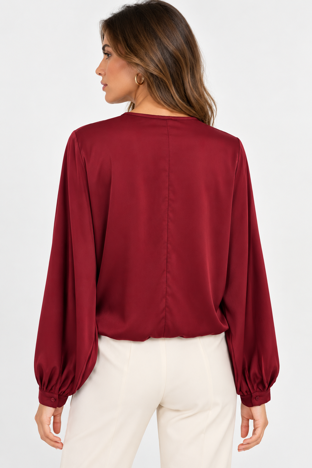 Blusa in satin scollo a V
