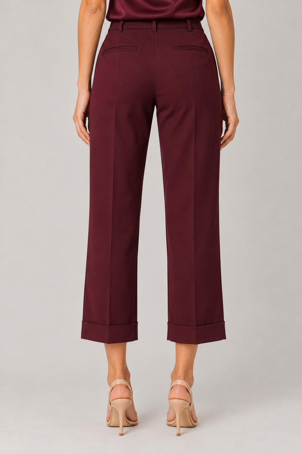 Pantalone cropped con risvolto