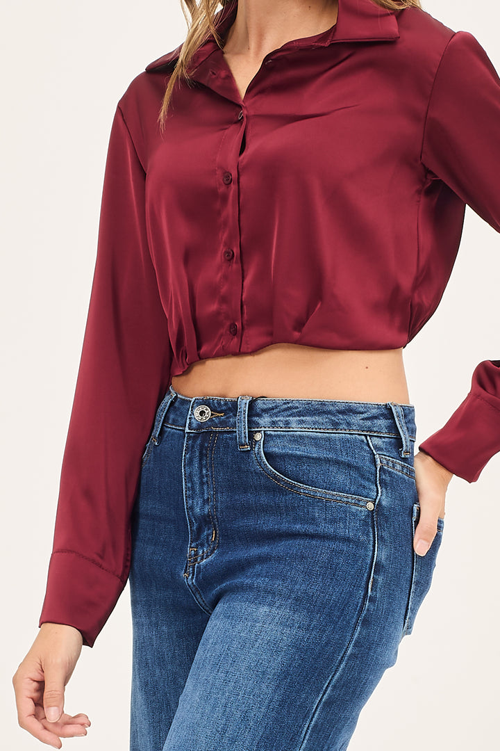 Camicia in satin cropped