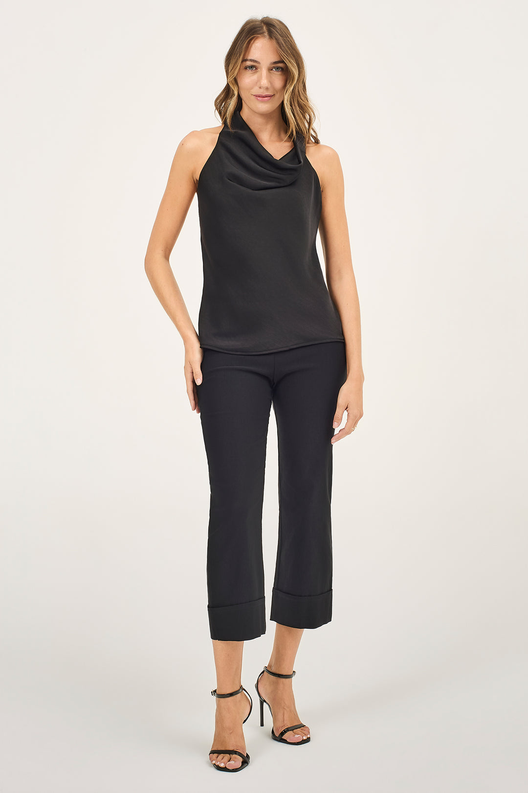 Pantalone cropped con risvolto