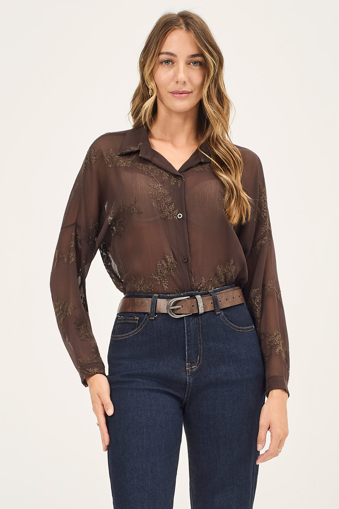 Camicia in georgette con ricami floreali